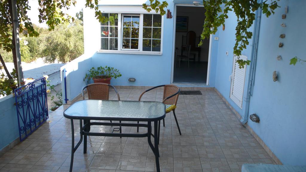 Arménoi Stefanos Garden 아파트 객실 사진